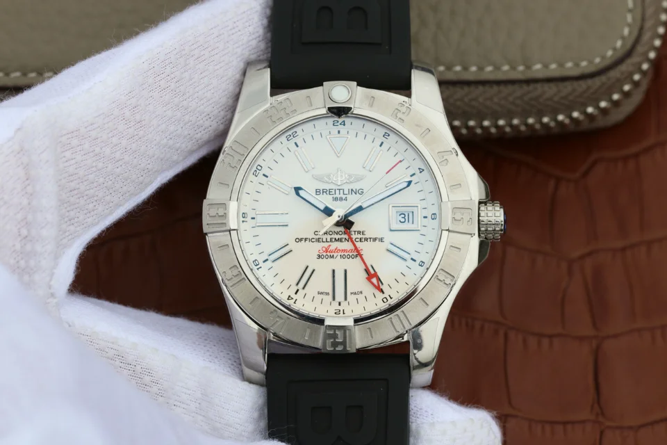 Breitling Avenger II  -1:1 Superclone